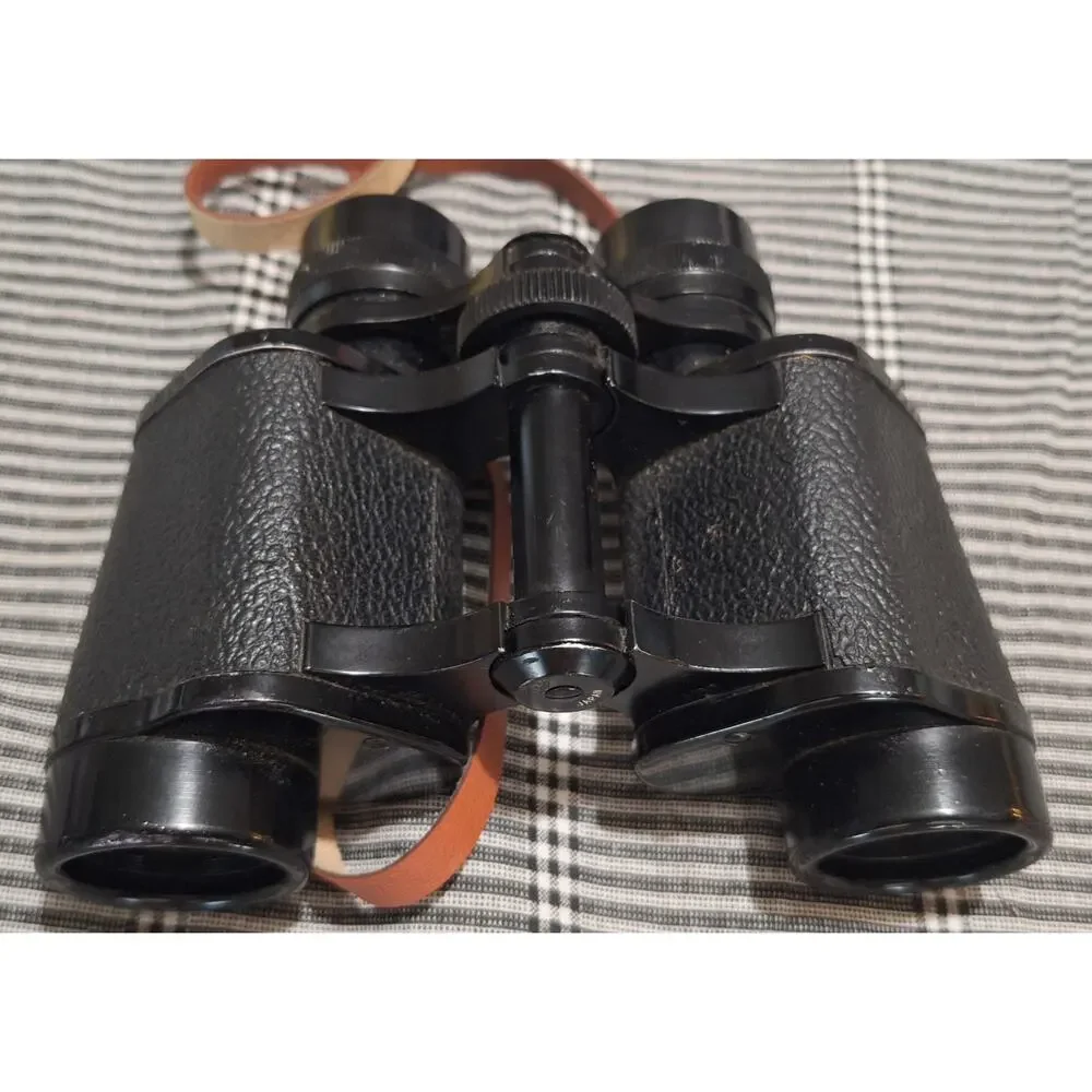 Yoshida & Co Thorobred 6X30 binoculars no. 11578- FOV: 393' @1000yds- excellent